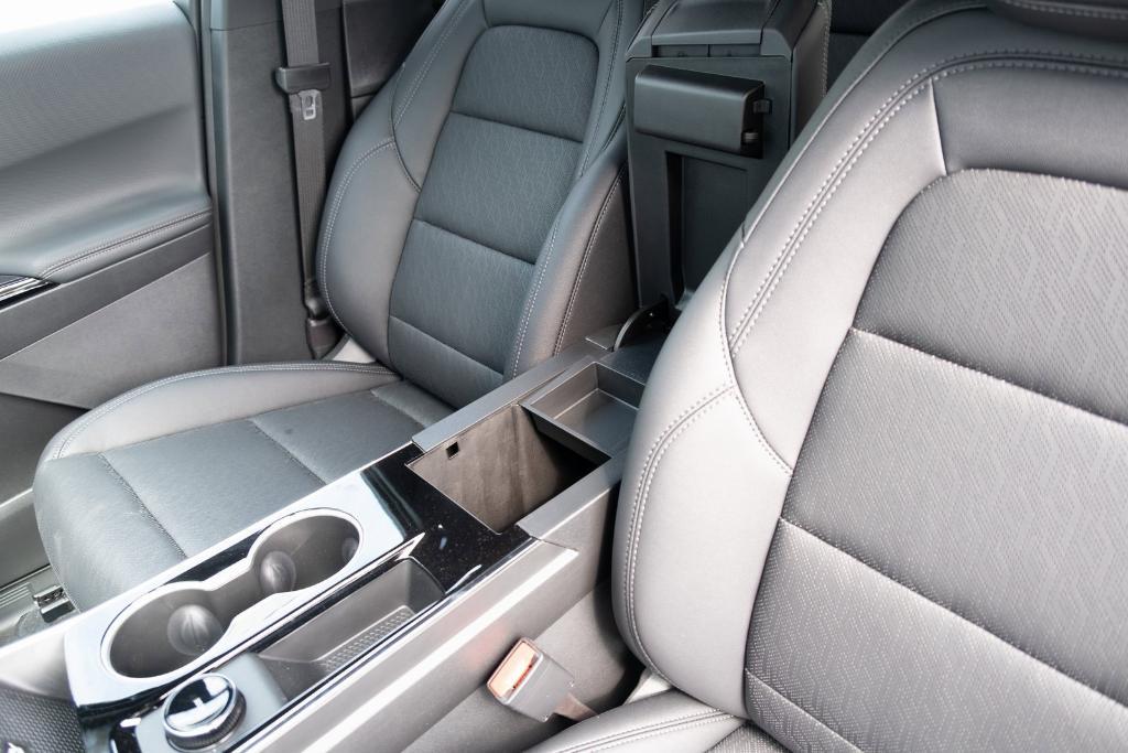 new 2026 Chevrolet Equinox car, priced at $35,060