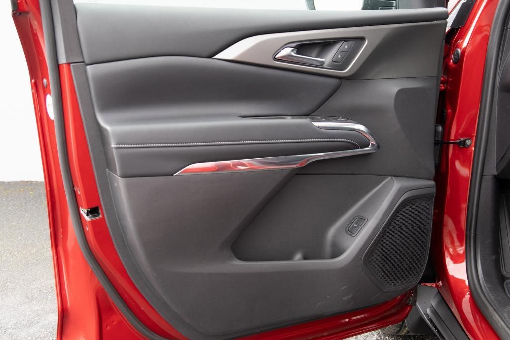 new 2025 Chevrolet Traverse car, priced at $43,885