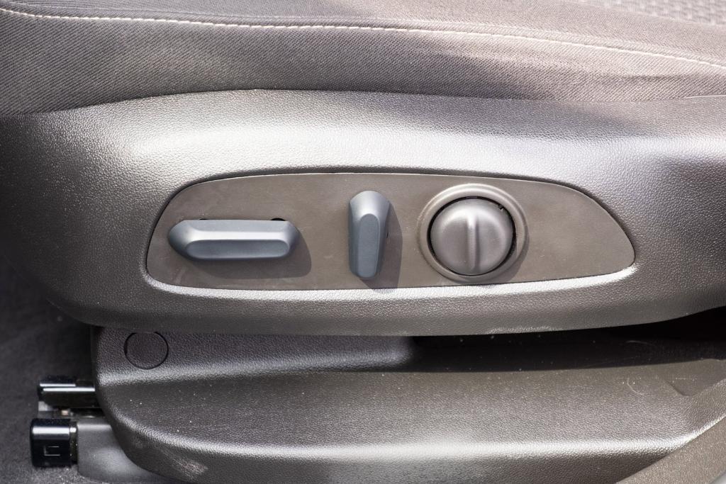 used 2022 GMC Acadia car, priced at $27,999