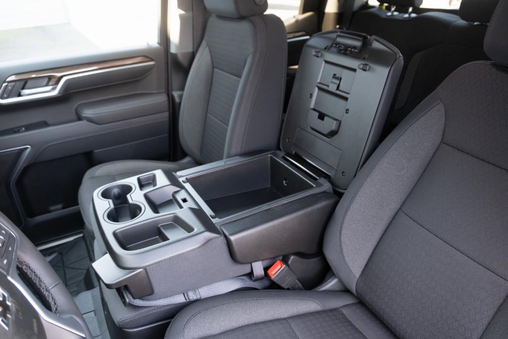 new 2025 Chevrolet Silverado 1500 car, priced at $51,915