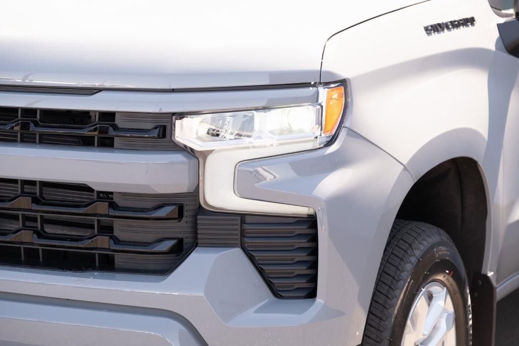 new 2025 Chevrolet Silverado 1500 car, priced at $51,915