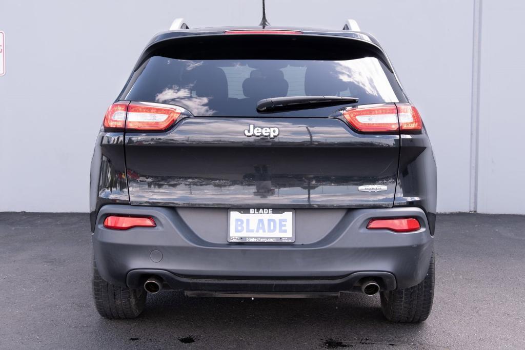 used 2014 Jeep Cherokee car, priced at $13,900