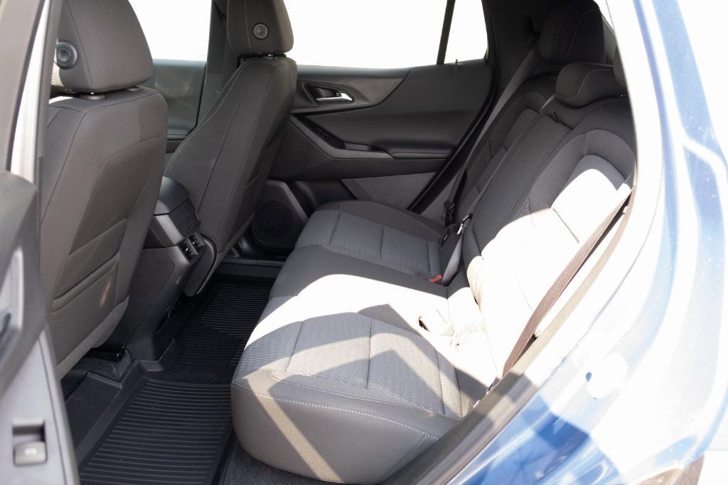 new 2026 Chevrolet Equinox car, priced at $31,015