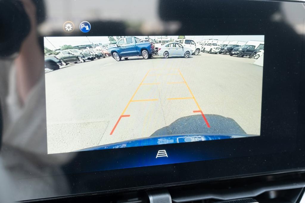 new 2026 Chevrolet Equinox car, priced at $31,015