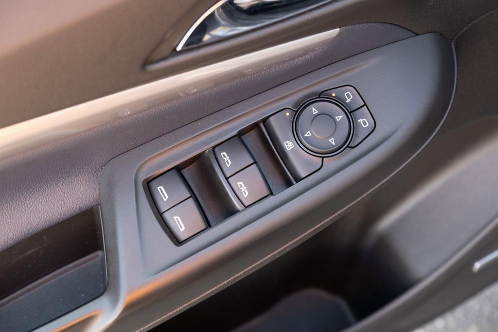 used 2023 Chevrolet Bolt EUV car, priced at $24,999