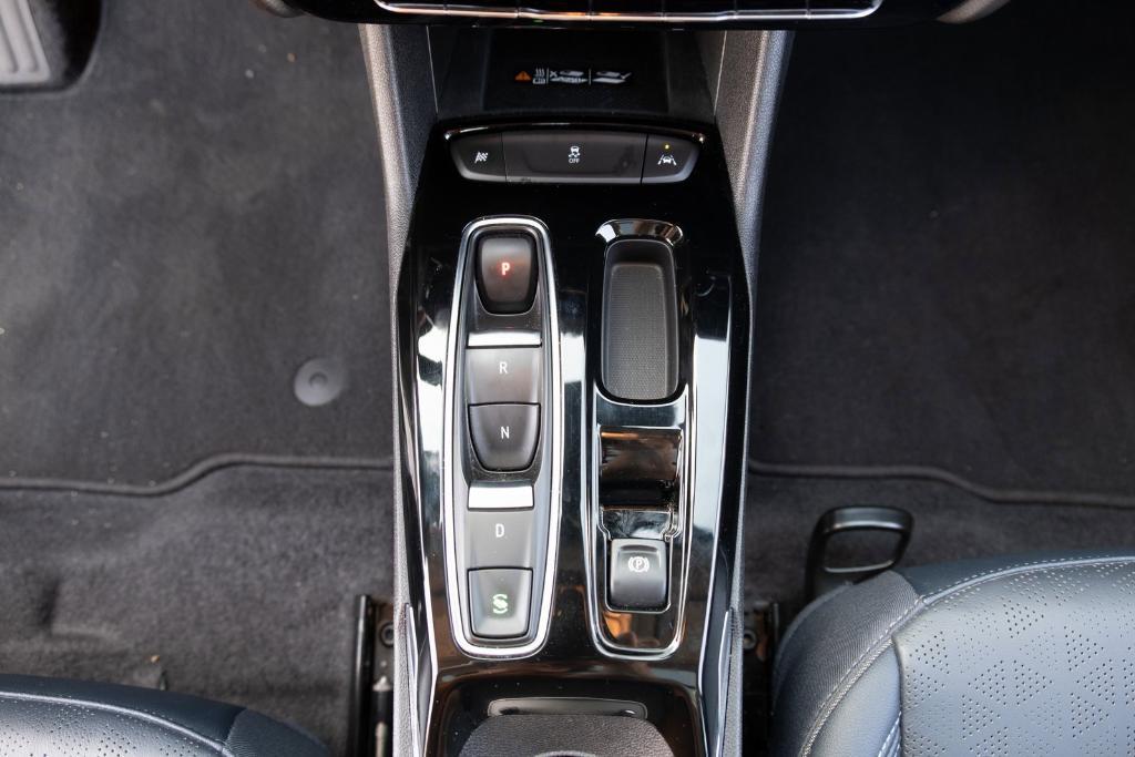 used 2023 Chevrolet Bolt EUV car, priced at $24,999