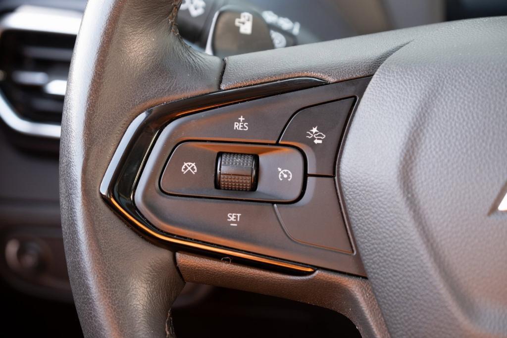 used 2023 Chevrolet Bolt EUV car, priced at $24,999