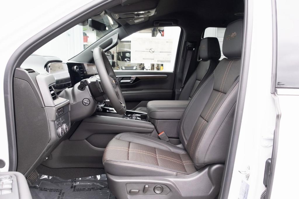 new 2025 Chevrolet Tahoe car, priced at $82,890
