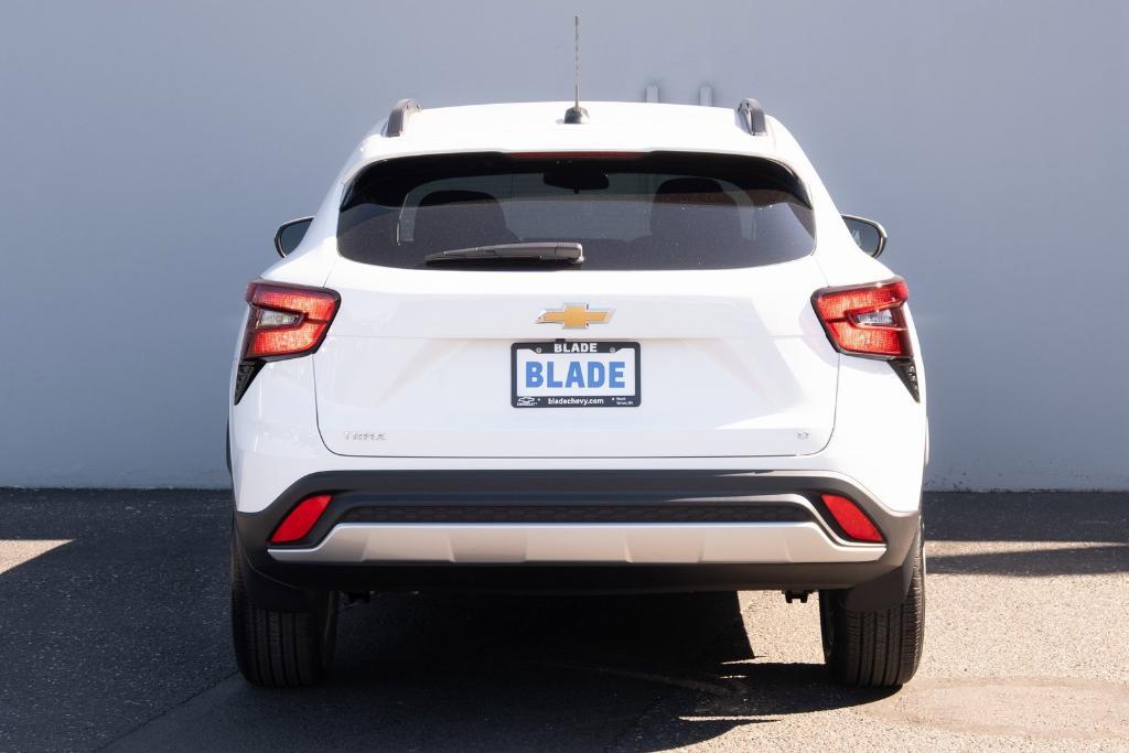new 2025 Chevrolet Trax car, priced at $24,095