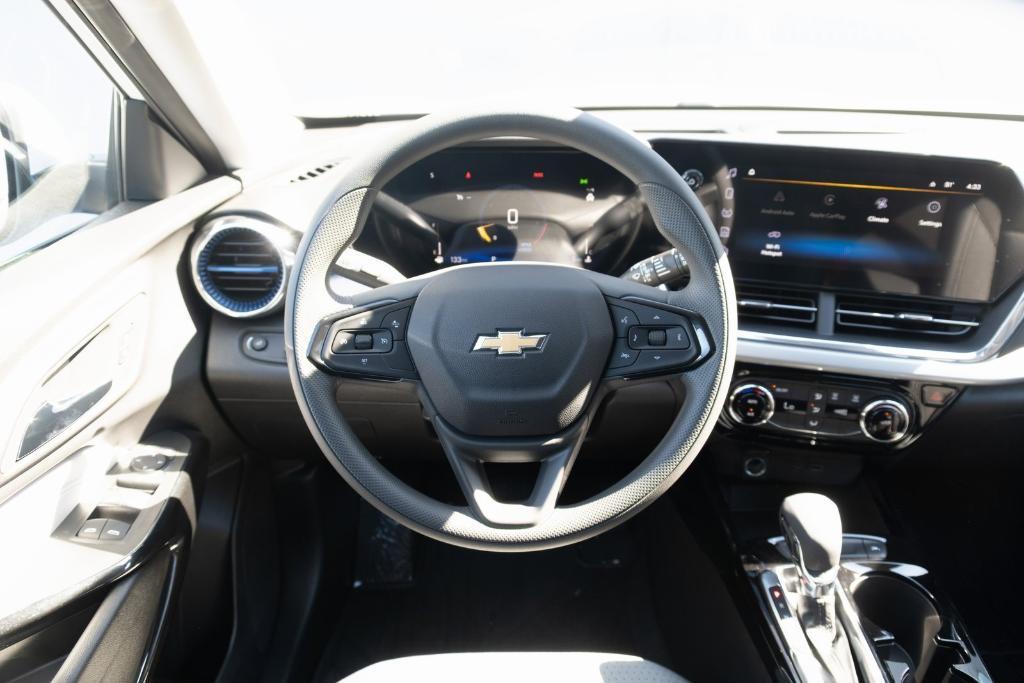 new 2025 Chevrolet Trax car, priced at $24,095
