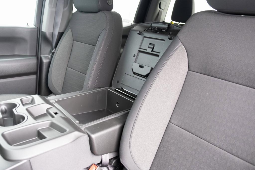 new 2025 Chevrolet Silverado 1500 car, priced at $43,670