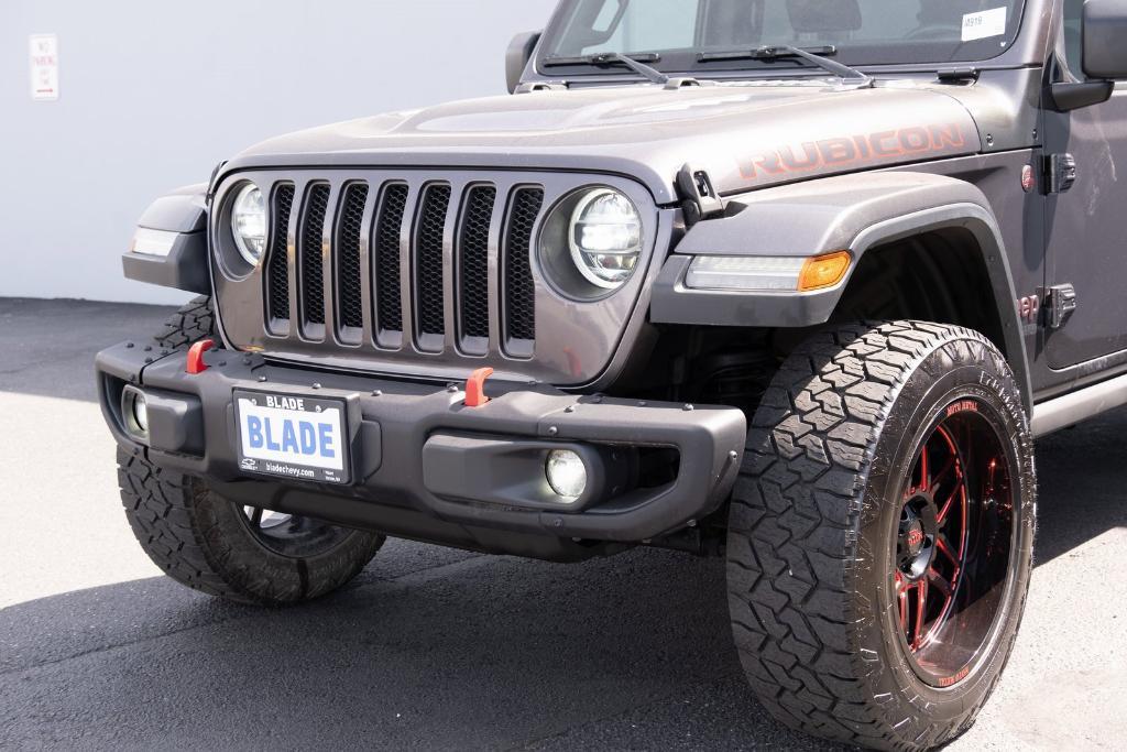 used 2018 Jeep Wrangler Unlimited car, priced at $31,300