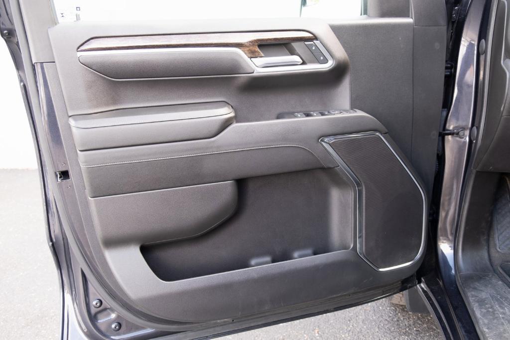 used 2023 GMC Sierra 1500 car, priced at $38,850