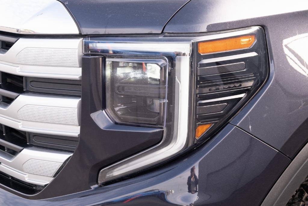 used 2023 GMC Sierra 1500 car, priced at $38,850