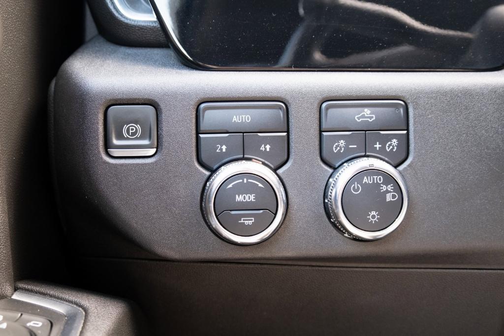 used 2023 GMC Sierra 1500 car, priced at $38,850