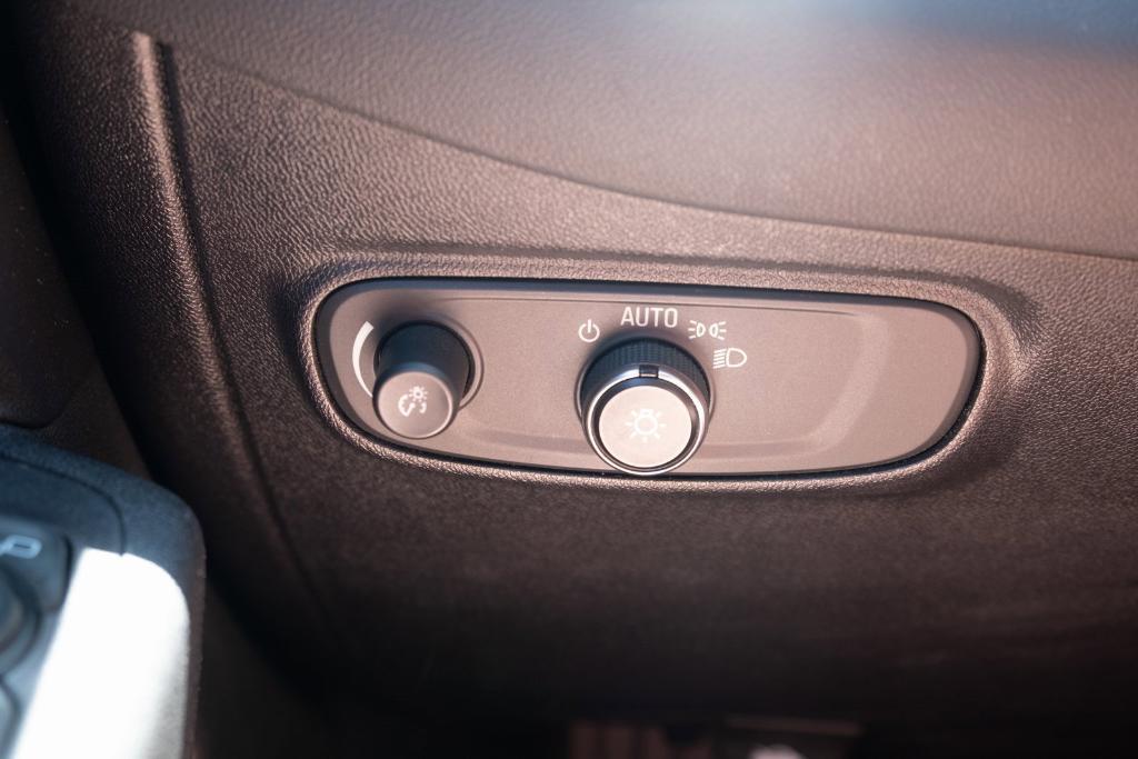 used 2018 Chevrolet Equinox car, priced at $16,880