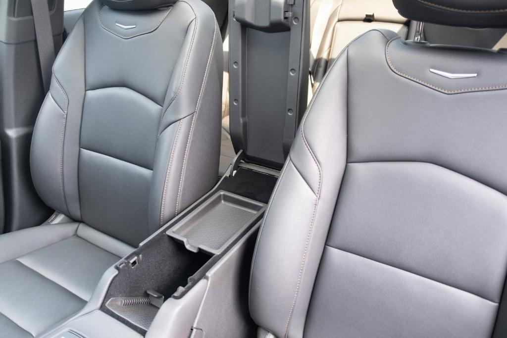 used 2023 Cadillac XT4 car, priced at $33,792