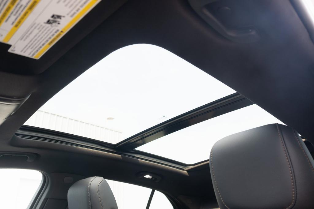 used 2023 Cadillac XT4 car, priced at $33,792