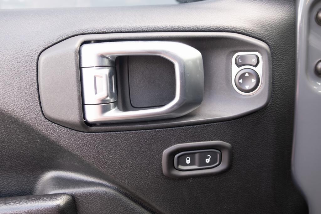 used 2020 Jeep Gladiator car, priced at $32,500