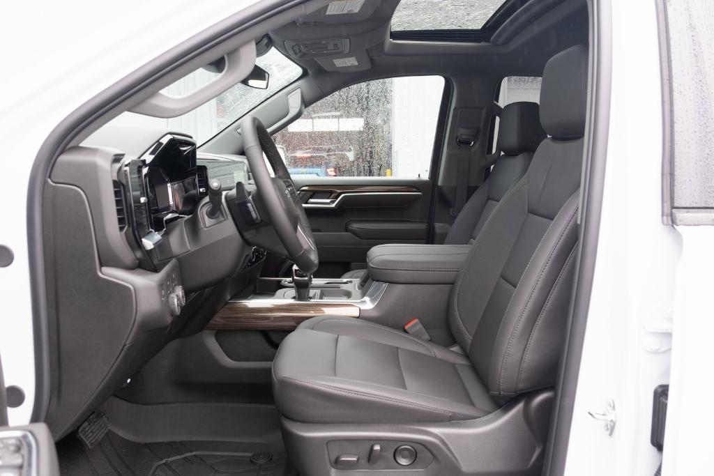 new 2025 Chevrolet Silverado 1500 car, priced at $56,740