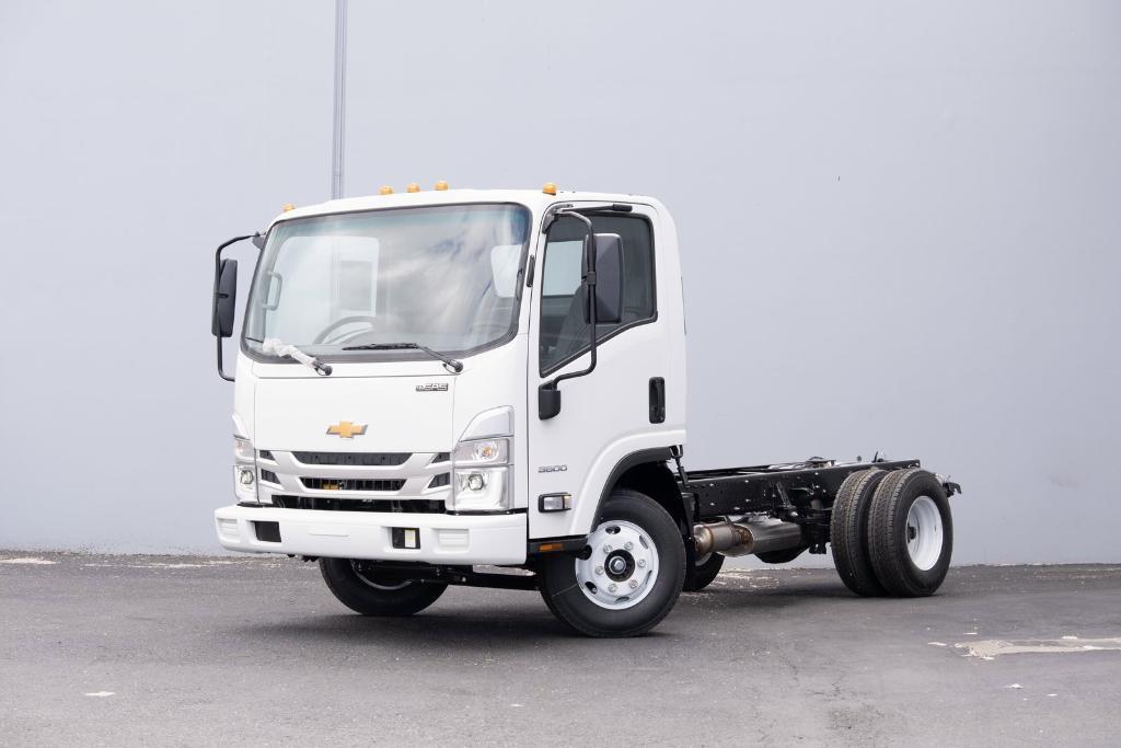 new 2025 Chevrolet Express 3500 car, priced at $63,700