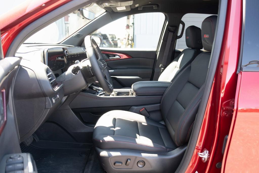 new 2025 Chevrolet Traverse car, priced at $55,345