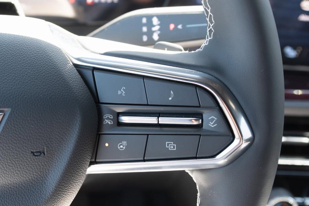 new 2025 Chevrolet Traverse car, priced at $55,345
