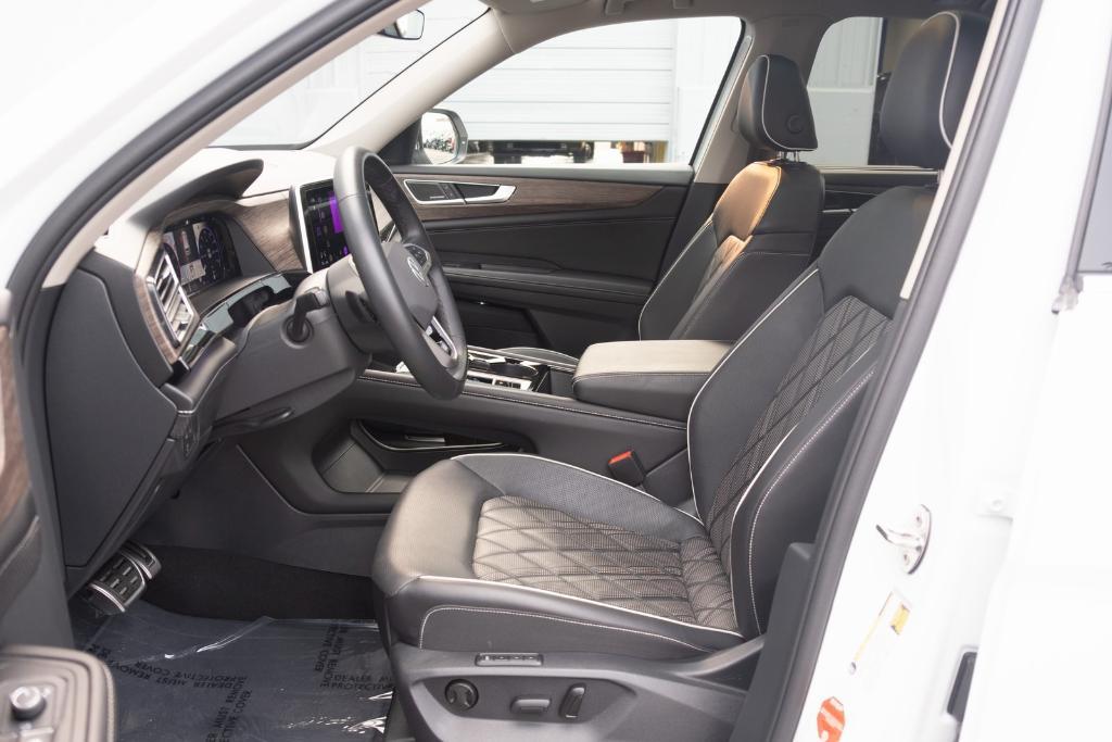 used 2024 Volkswagen Atlas car, priced at $40,200