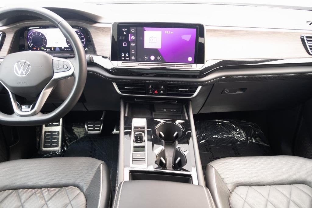 used 2024 Volkswagen Atlas car, priced at $40,200