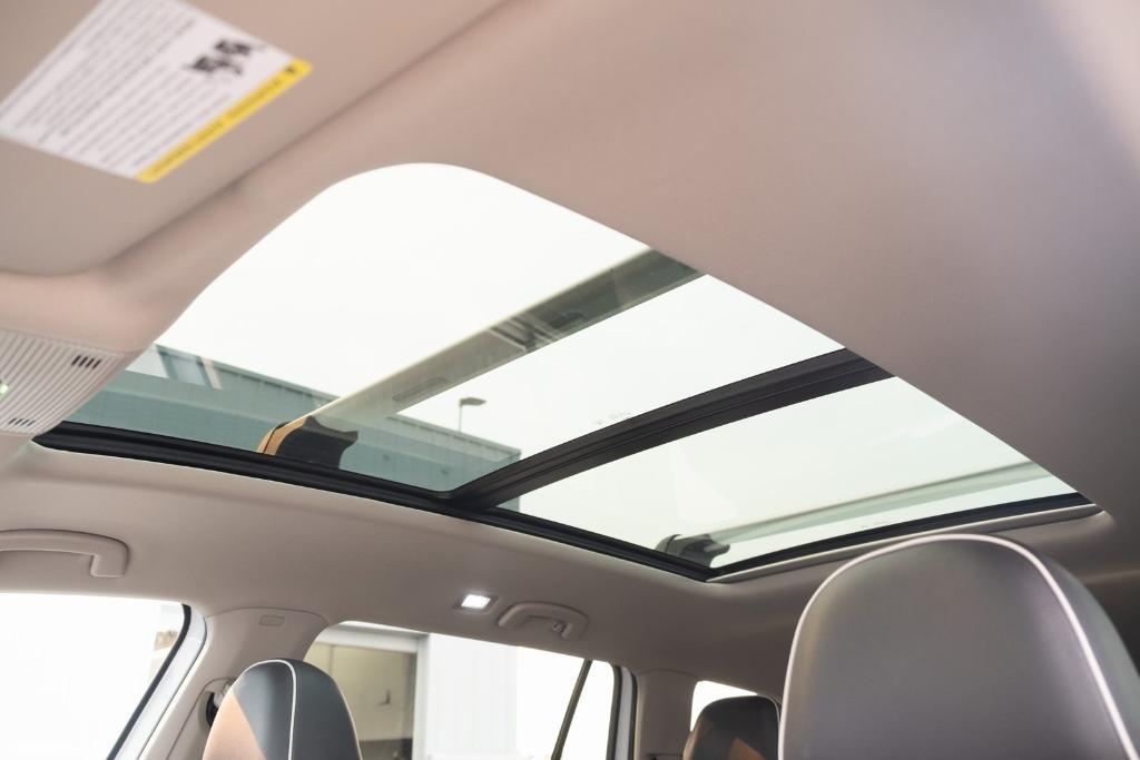 used 2024 Volkswagen Atlas car, priced at $40,200