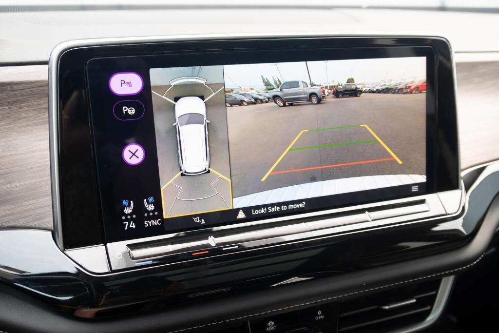 used 2024 Volkswagen Atlas car, priced at $40,200