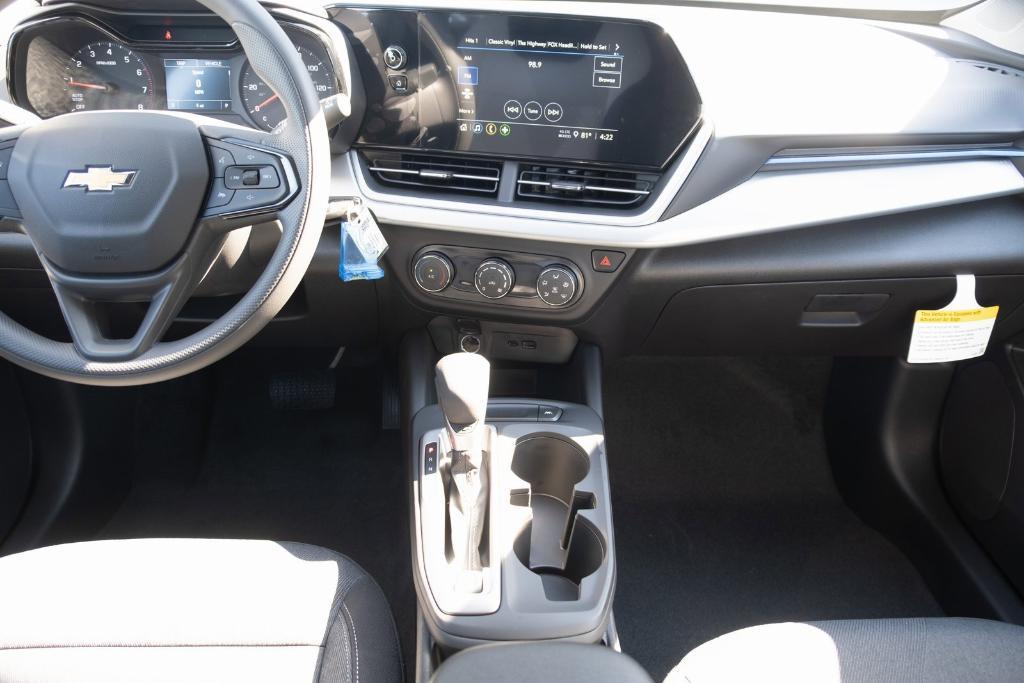 new 2025 Chevrolet Trax car, priced at $22,385