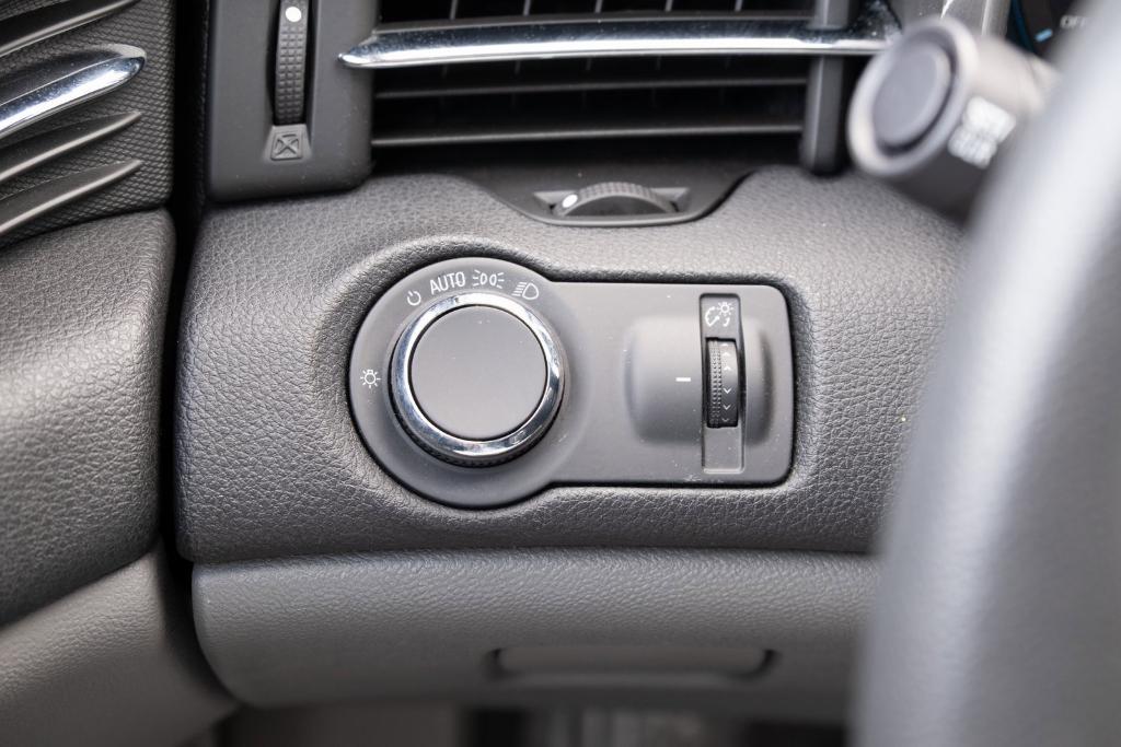 used 2015 Chevrolet Malibu car, priced at $10,500