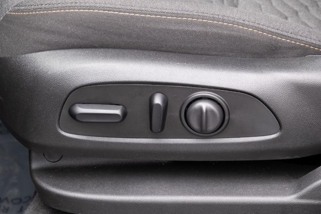 used 2020 Chevrolet Equinox car, priced at $15,152