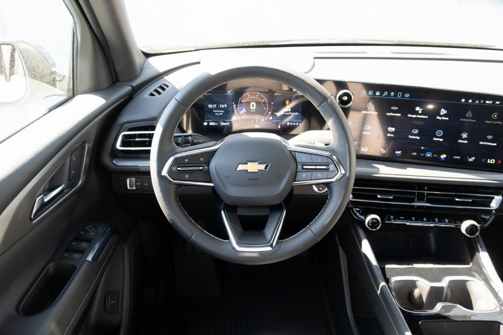 new 2025 Chevrolet Traverse car, priced at $48,340