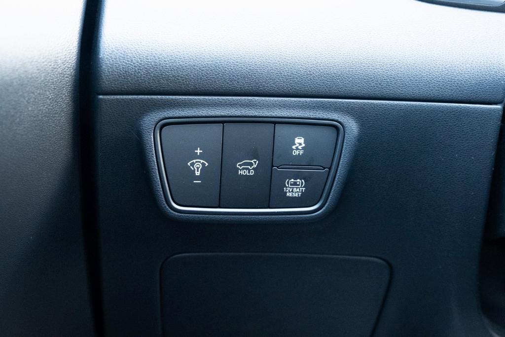 used 2024 Hyundai TUCSON Hybrid car, priced at $26,600