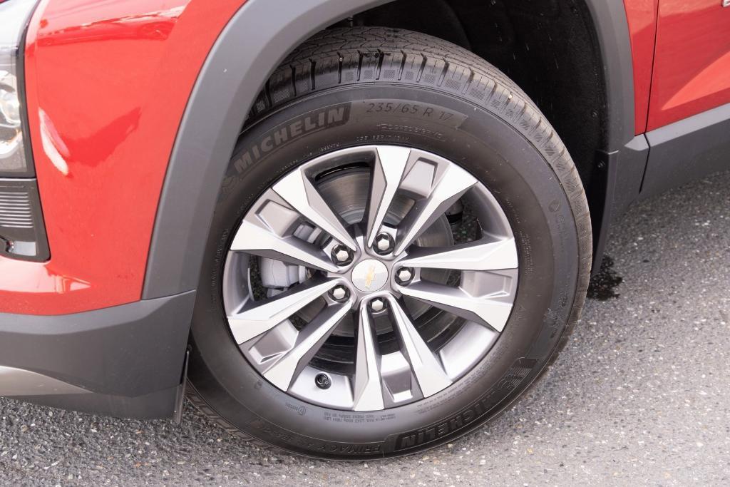 new 2026 Chevrolet Equinox car, priced at $31,510