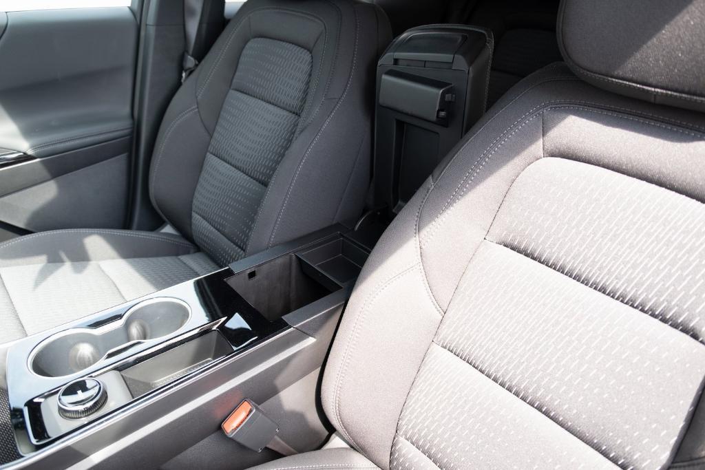 new 2026 Chevrolet Equinox car, priced at $31,510