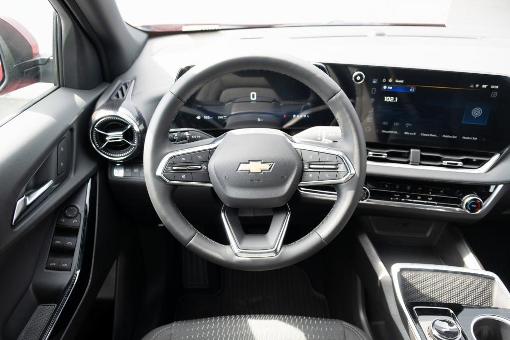 new 2026 Chevrolet Equinox car, priced at $31,510