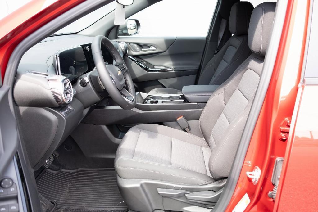 new 2026 Chevrolet Equinox car, priced at $31,510