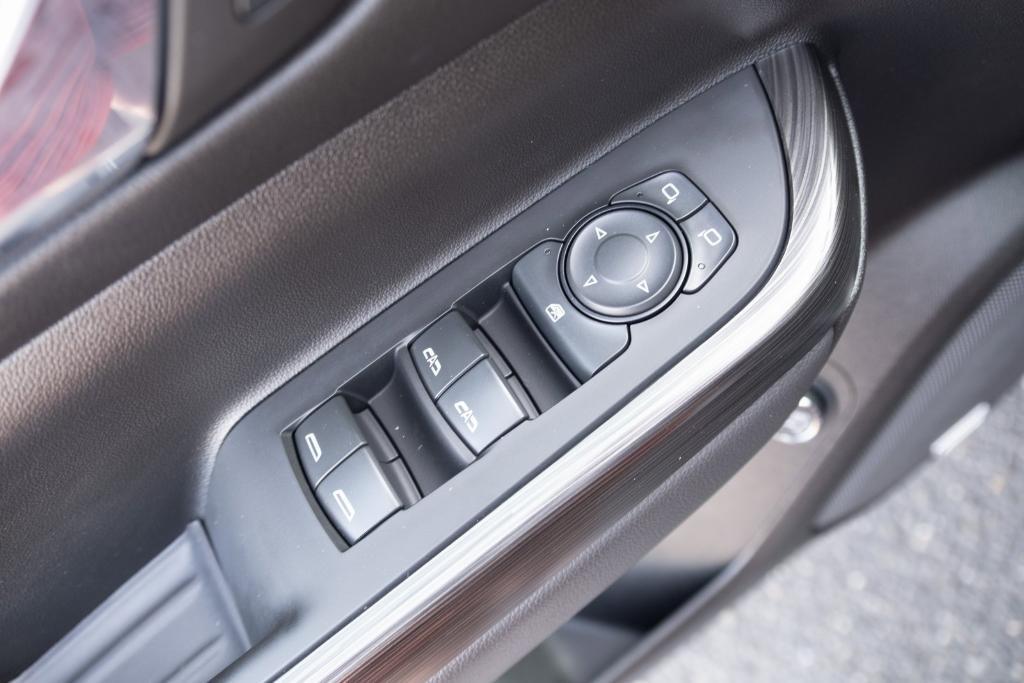 used 2023 GMC Acadia car, priced at $33,950