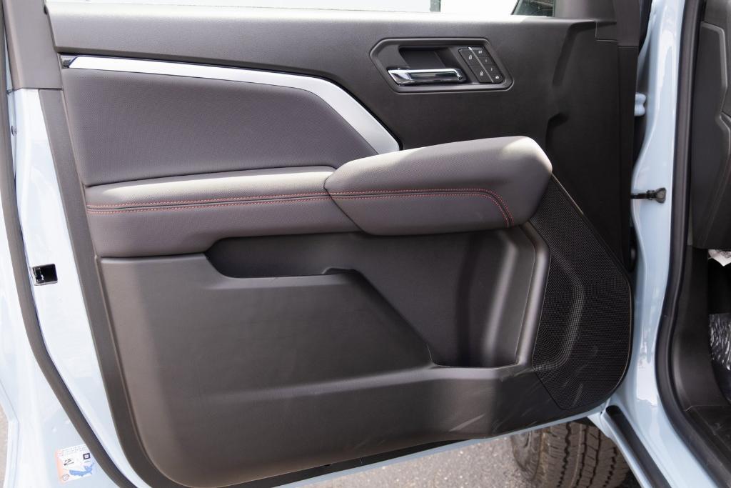 new 2025 Chevrolet Colorado car, priced at $46,960