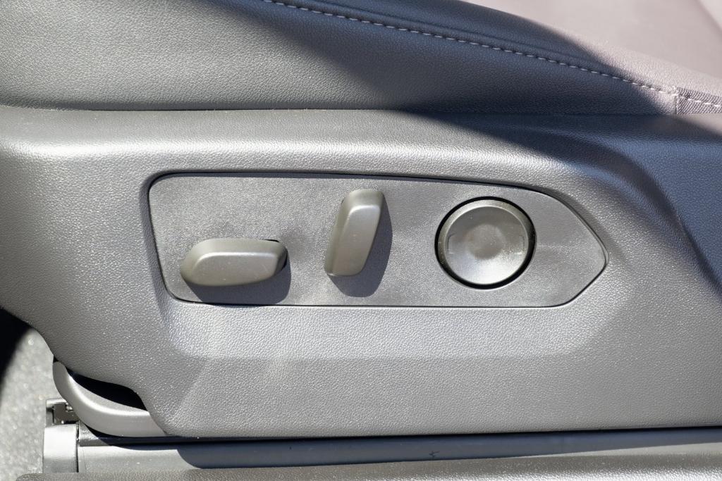 new 2025 Chevrolet Suburban car, priced at $71,900