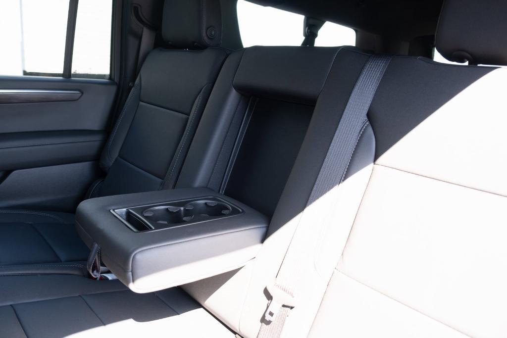 new 2025 Chevrolet Suburban car, priced at $71,900