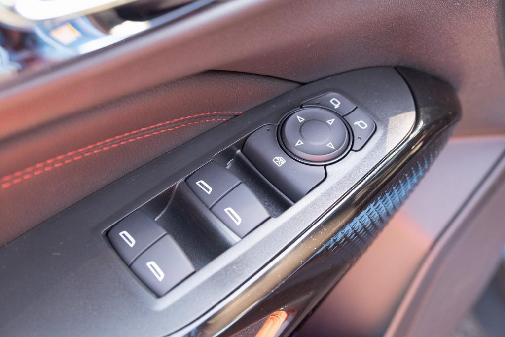 new 2025 Chevrolet Trax car, priced at $27,675
