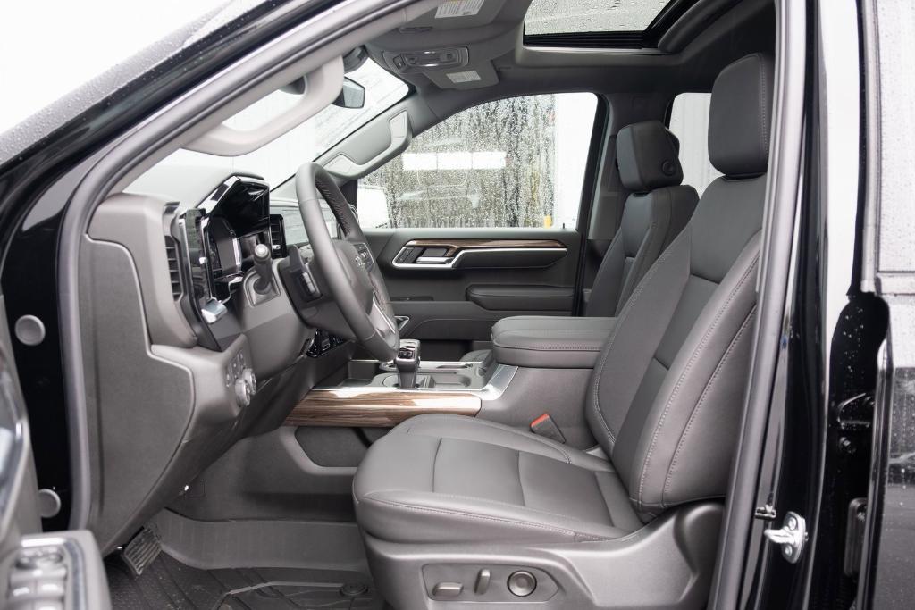 new 2025 Chevrolet Silverado 1500 car, priced at $57,000