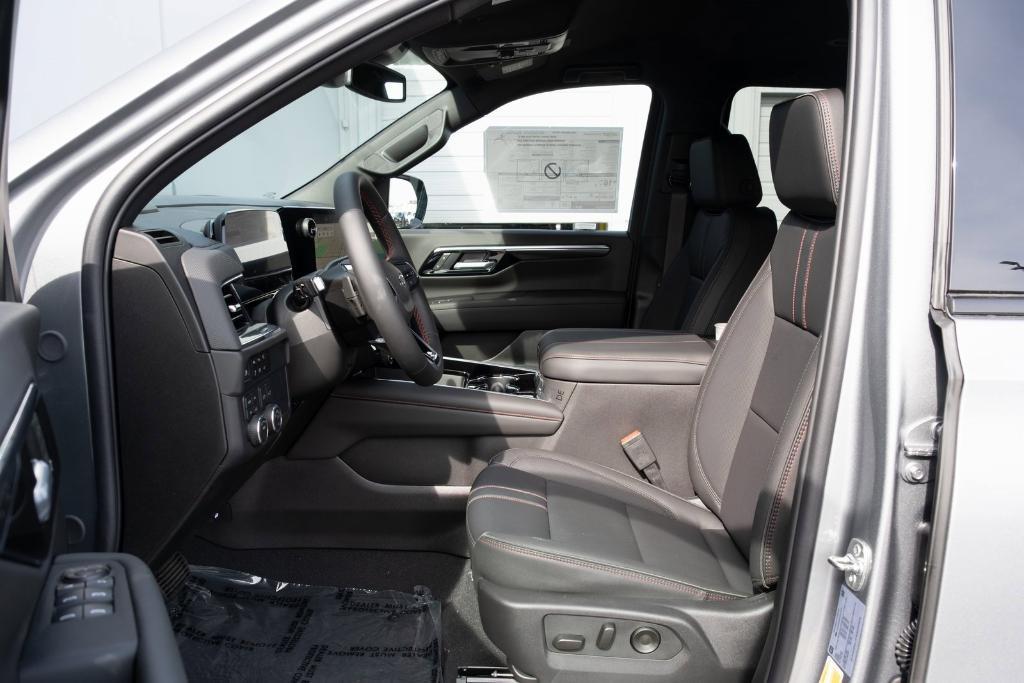new 2025 Chevrolet Suburban car, priced at $77,825