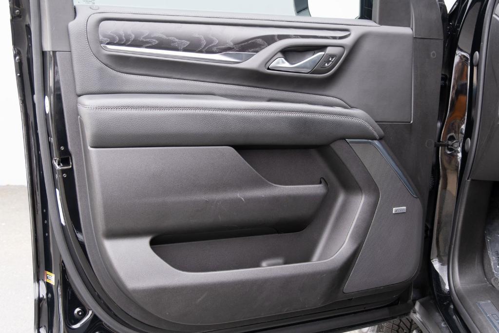 used 2022 GMC Yukon XL car