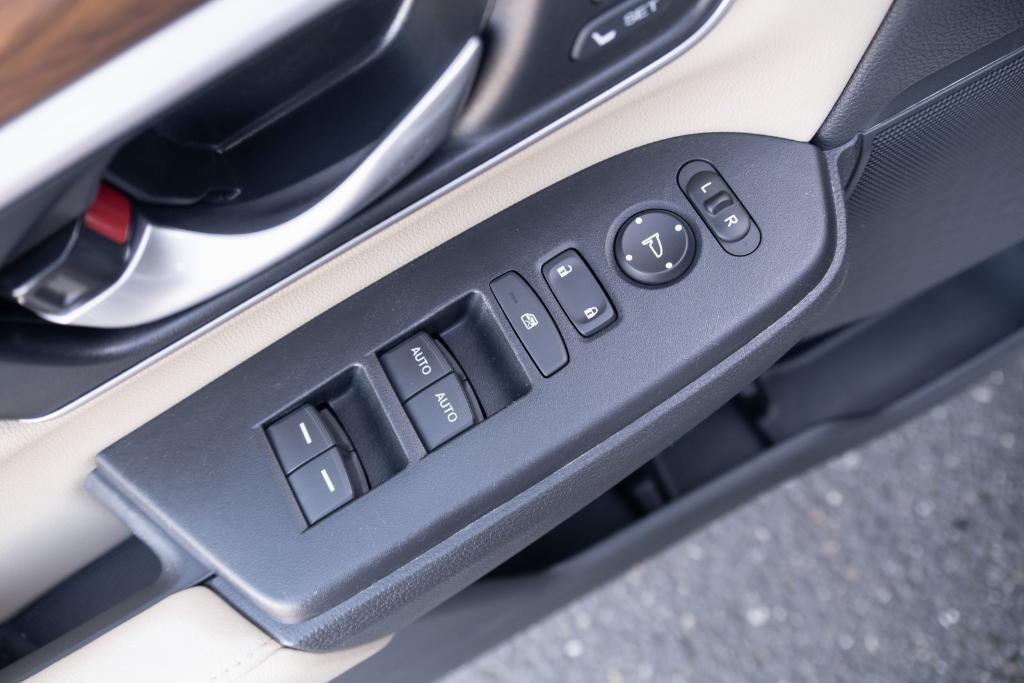 used 2018 Honda CR-V car, priced at $17,436