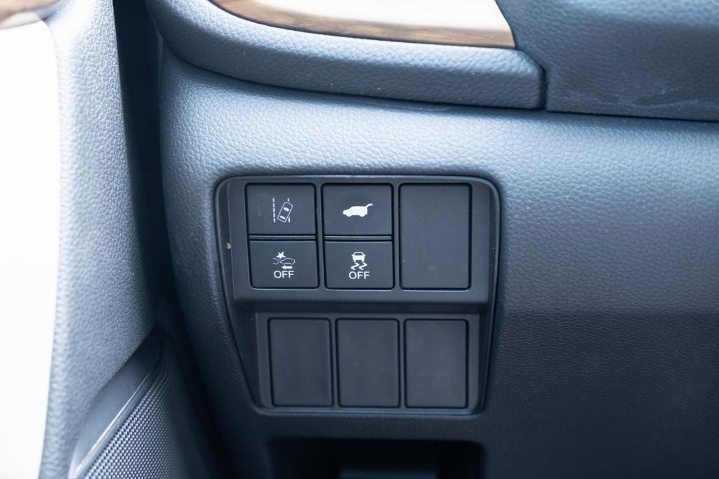 used 2018 Honda CR-V car, priced at $17,436